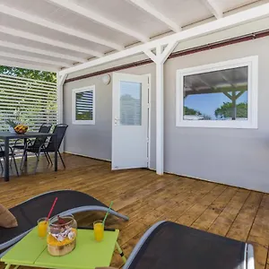 Park za odmor Zelena Laguna Mobile Homes